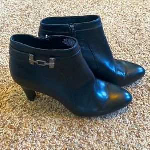 Black High heel booties 7.5